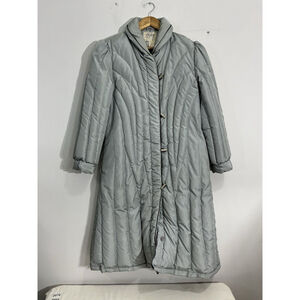 Stylish Women's Long Gray Puffer Coat